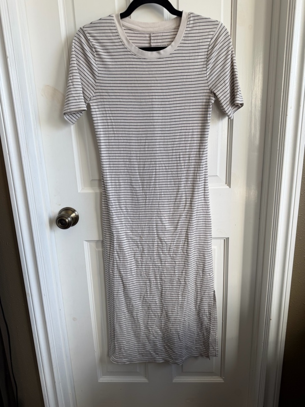 a new day Striped Short Sleeve Midi Dress - White & Gray